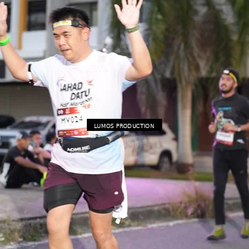 Runner Photo 7990861
