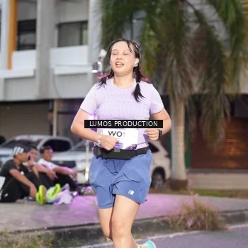 Runner Photo 7990923