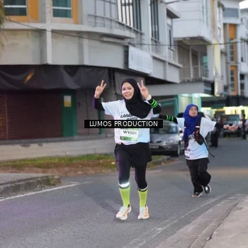 Runner Photo 7990936