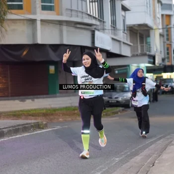 Runner Photo 7990946
