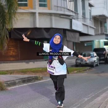 Runner Photo 7990973