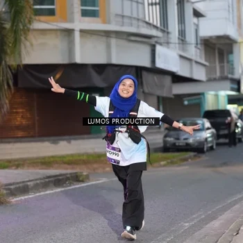 Runner Photo 7990978