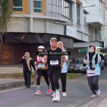 Runner Photo 7991027
