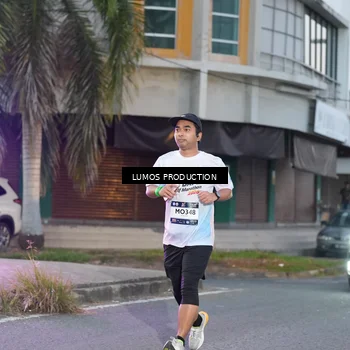 Runner Photo 7991066