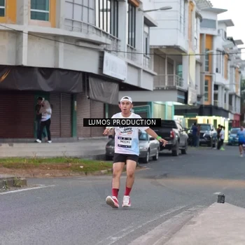 Runner Photo 7991085
