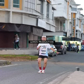 Runner Photo 7991087
