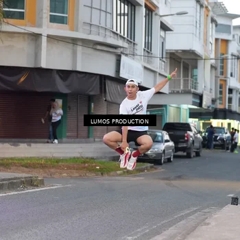 Runner Photo 7991095