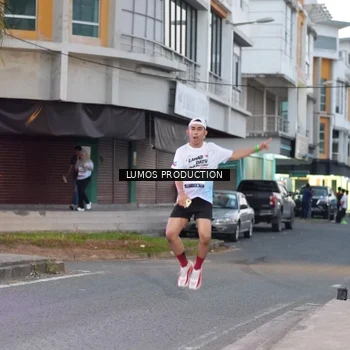 Runner Photo 7991096