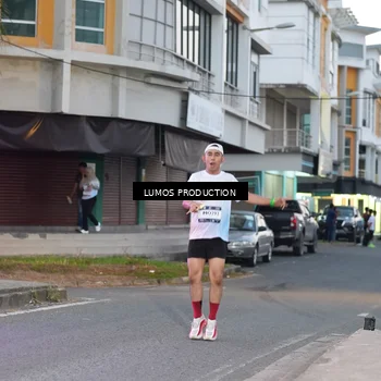 Runner Photo 7991105