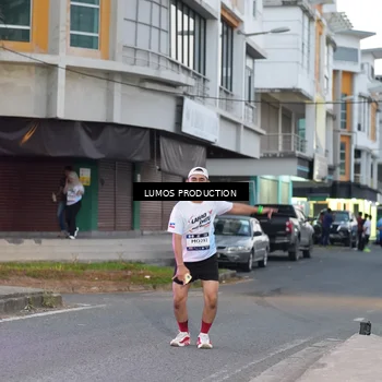Runner Photo 7991110