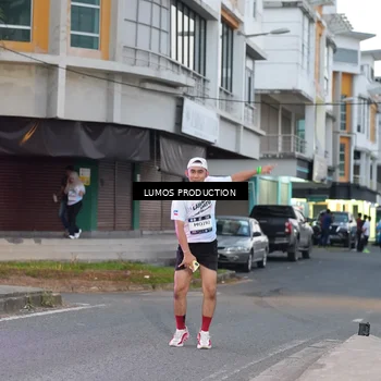 Runner Photo 7991111