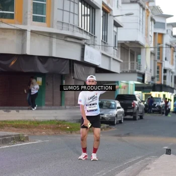 Runner Photo 7991112