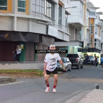 Runner Photo 7991115