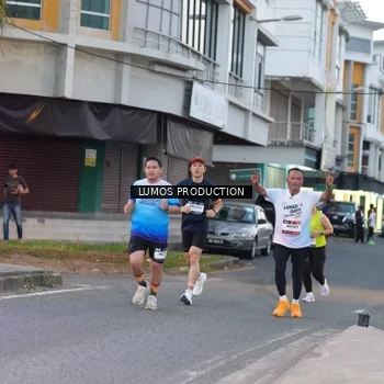 Runner Photo 7991116