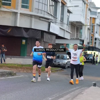 Runner Photo 7991118