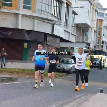 Runner Photo 7991122