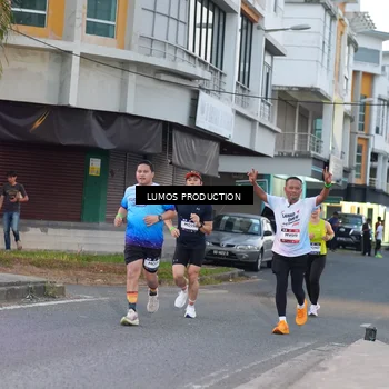 Runner Photo 7991126