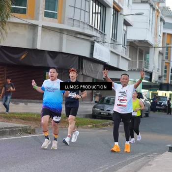 Runner Photo 7991130