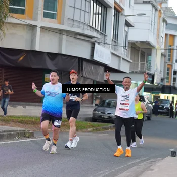 Runner Photo 7991131
