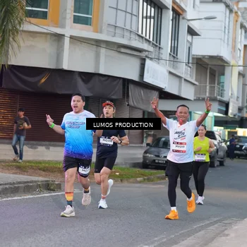 Runner Photo 7991136
