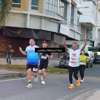 Runner Photo 7991137