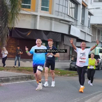 Runner Photo 7991138