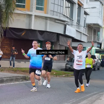 Runner Photo 7991139