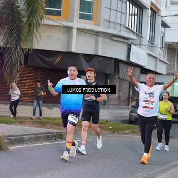 Runner Photo 7991144