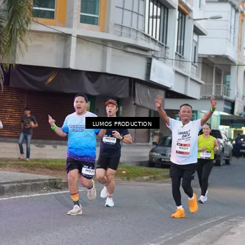 Runner Photo 7991145