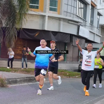 Runner Photo 7991151