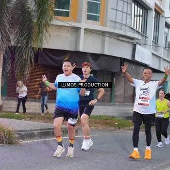 Runner Photo 7991153
