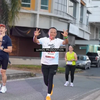Runner Photo 7991177