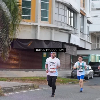 Runner Photo 7991302