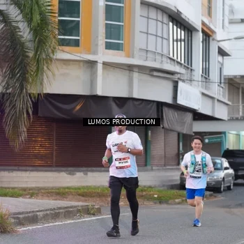 Runner Photo 7991305
