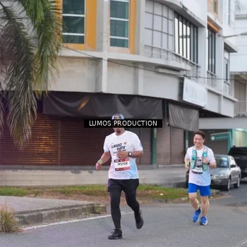 Runner Photo 7991311