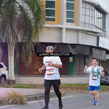Runner Photo 7991316