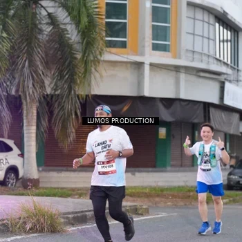 Runner Photo 7991319