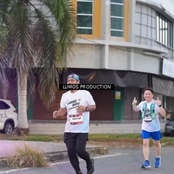 Runner Photo 7991321