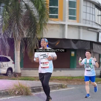 Runner Photo 7991322