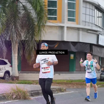Runner Photo 7991324