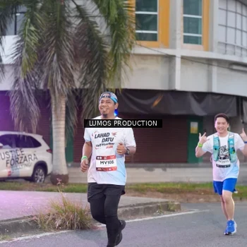 Runner Photo 7991334
