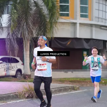 Runner Photo 7991335