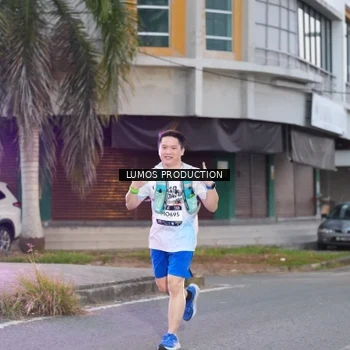 Runner Photo 7991336