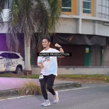 Runner Photo 7991364