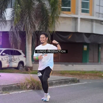 Runner Photo 7991370