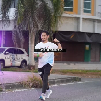 Runner Photo 7991372