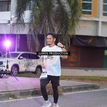 Runner Photo 7991381