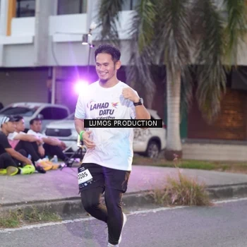 Runner Photo 7991396