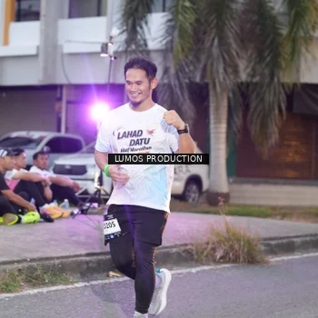Runner Photo 7991404