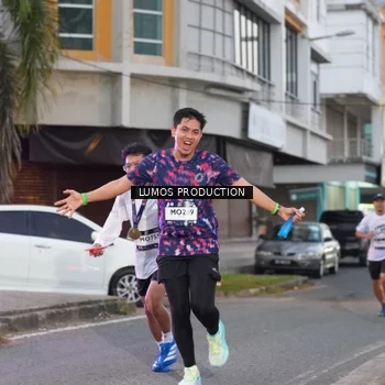 Runner Photo 7991493